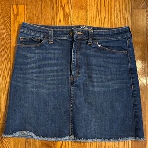 Universal Thread Dark Blue Denim Mini Skirt with Frayed Hem